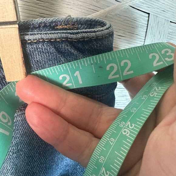 Ava & Viv High rise relaxed, denim Bermuda shorts dark wash pockets, plus size - Picture 6 of 9